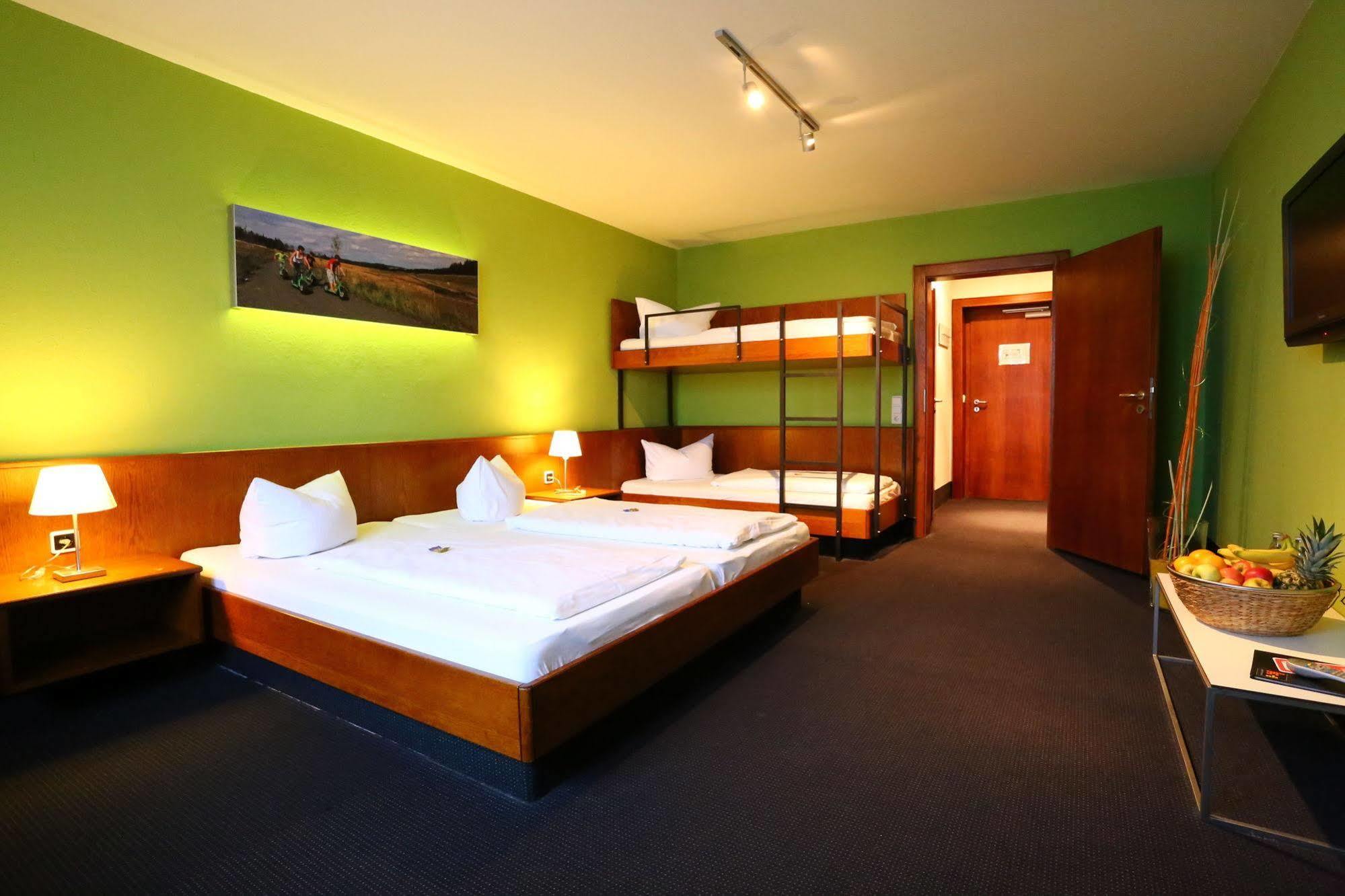 K1 Sporthotel - Bike & Ski Inklusive Hotel Oberwiesenthal Exteriör bild